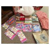 GROUP OF DECORATIONS INCLUDING MINNIE MOUSE,