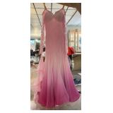 FANG SZ. 10 BEAUTIFUL FULL BOTTOM DRESS