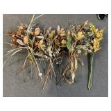 BEAUTIFUL TALL VASE FILLER