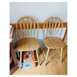 OAK ARROW BACK BAR STOOLS 23" H SEATS ALL IN GOOD