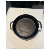 LODGE CAST IRON SKILLET DOUBLE HANDLE