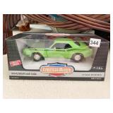 1970 PLYMOUTH AAR CUDA DIECAST MODEL NEW INBOX