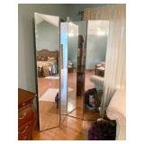 4 SECTION BEVELED MIRROR DIVIDER/DRESSING MIRROR