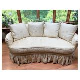 DREXEL HERITAGE GOLD W/ FULL SKIRT CURVED ARM