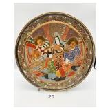 JAPANESE IMARI PLATE - DETAILED ENAMEL DESIGN