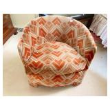 GEOMETRIC CONTEMPORARY CHAIR 24 INCHES HIGH X 27