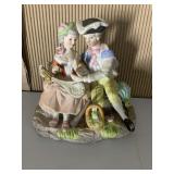 WOMAN & MAN COURTING FIGURINE, UNMARKED