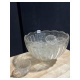 PUNCH BOWL AND 12 CUPS