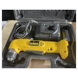 DEWALT CORDLESS RIGHT-ANGLE DRILL/DRIVER