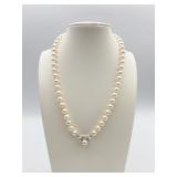 14 K WHITE GOLD CLASP W/ 15" L PEARL NECKLACE