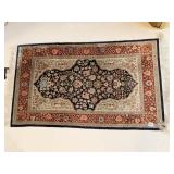 44X26 HAND WOVEN ACCENT RUG