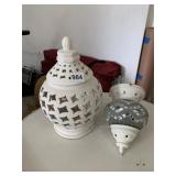 CERAMIC PIERCED DETAIL TABLETOP CANDLE LANTERN