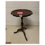 BOMBAY COMPANY ACCENT TABLE, 13X20