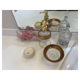 LABRAZEL SOAP DISH AND SOAP PUMP, SHOE SHAPED