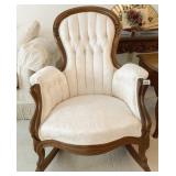 BEAUTIFUL VICTORIAN WALNUT CARVED FRAME TUFTED