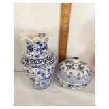 HANDMADE TURKEY/KUTAMYA BLUE/WHITE VASE & DELFT
