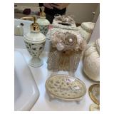 DECORATIVE SOAP PUMP, SOAP DISH AND TISSUE BOX