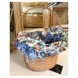 LONGABERGER BASKET W/ LINER