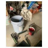 5-GAL BUCKET WITH GARDEN STAKE DECORATION,