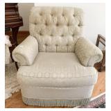 ETHAN ALLEN SIDE CHAIR WITH ARM PROTECTORS DOES