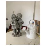 COMPOSITION KISSING CHILDREN GARDEN DECORATION