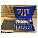 GOLD ELECTROPLATE INTERNATIONAL FLATWARE SERVICE