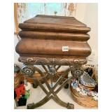 ACCENT BOX W/ LID AND METAL BASE