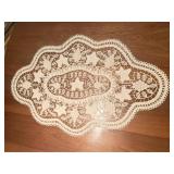 PRETTY DOILIES IN VARIOUS SHADES, ROSES LACE