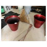 PLASTIC CHRISTMAS PLANTERS, HANGING PLANTER WITH