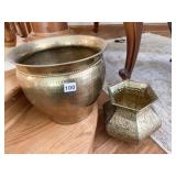 BRASS PLANTER HAMMERED FINISH 10" H X 13" D -