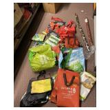 REUSABLE BAGS, WRAPPING PAPER