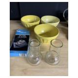 SILVER DUSTER HAGERTY, 2 BUD VASES, 3 YELLOW