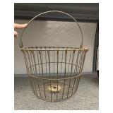 METAL WIRE BASKET 10" H