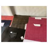NEW PLACE MAT SETS NICE VARIETY AT LEAST 4 IN