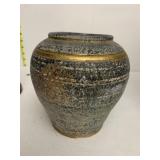 POTTERY VASE 6.5" H