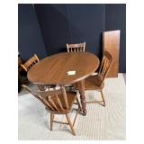 ROUND DINING TABLE AND 4 ARROW BACK CHAIRS TABLE