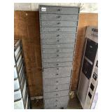 18 DRAWER GRAY/WHITE ORGANIZER FOOTED