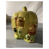 PETER PUMPKIN EATER COOKIE JAR, USA, SMALL CHIP