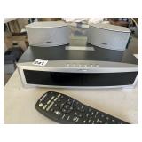 BOSE PLAYER AND 2 SPEAKERS