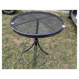 ROUND METAL SIDE TABLE