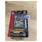 HUMMER H WITH TRADING CARDS IN ORIGINAL PACKAGE