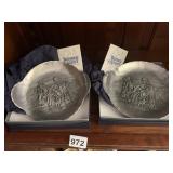 WENDELL AUGUST PLATE CHRIST WITH CHILDREN X2