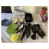 LE CREUSET HOT PAD, DISPOSABLE SERVING UTENSILS,