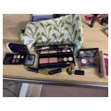 ESTEE LAUDER NEW EYE PALLETS, LIPSTICK, AND TOTE