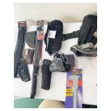 UNUSED DESERT GOGGLES WITH 3 LEATHER POCKET