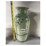 GLAZED PORCELAIN VASE
