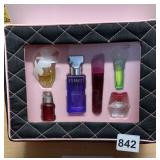 NEW PERFUME SAMPLER INCL CALVIN KLEIN