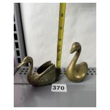 TWO BRASS SWANS