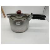 GENERAL MILLS VINTAGE PRESSURE COOKER
