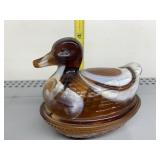 IMPERIAL GLASS NESTING DUCK